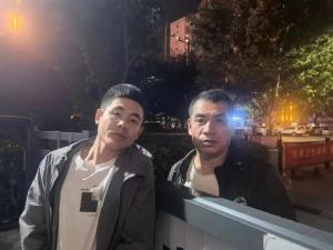 市文旅集團(tuán)一線戰(zhàn)“疫”之：古有木蘭替父從軍，今有老翁代子抗“疫”——集團(tuán)員工父子王小強(qiáng)、王浩的抗“疫”故事